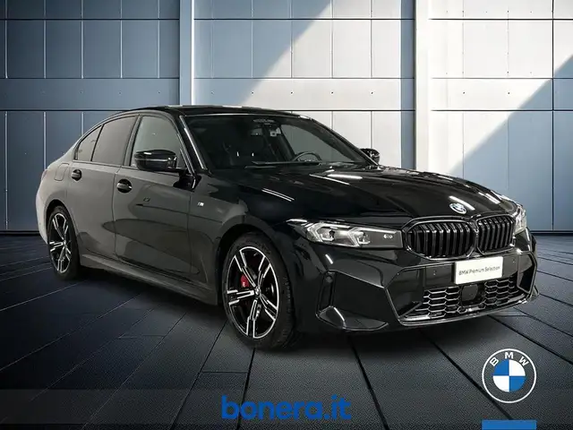 BMW 3 Series view 4