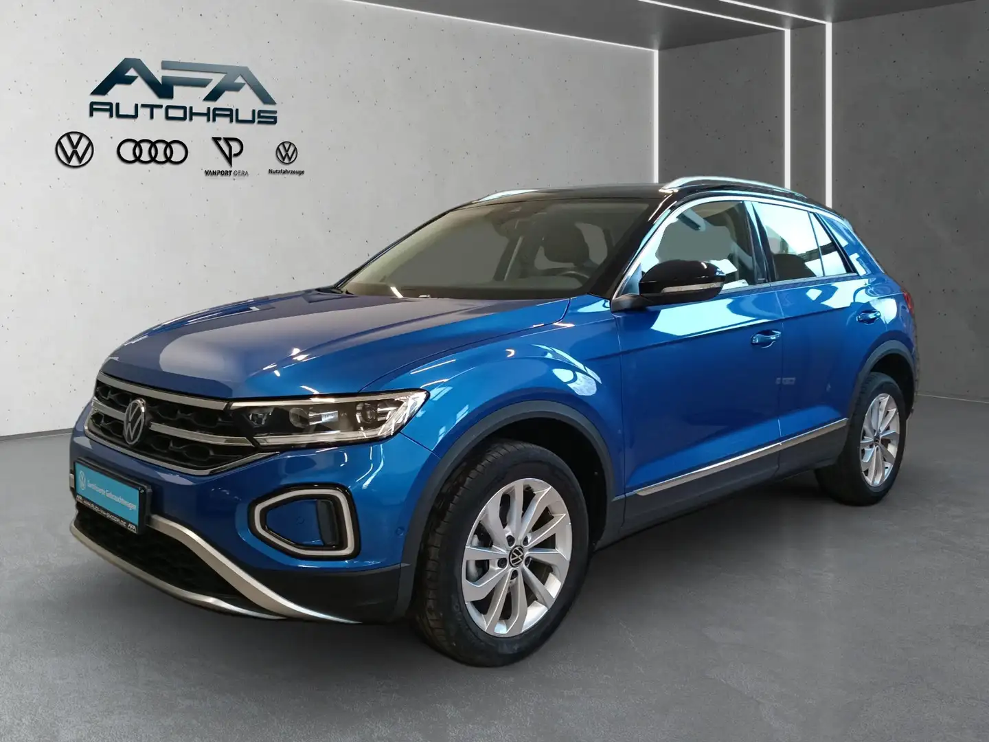 Volkswagen T-Roc 1.5 TSI Style DSG LED*ACC*DC*App-Connect Blauw - 2