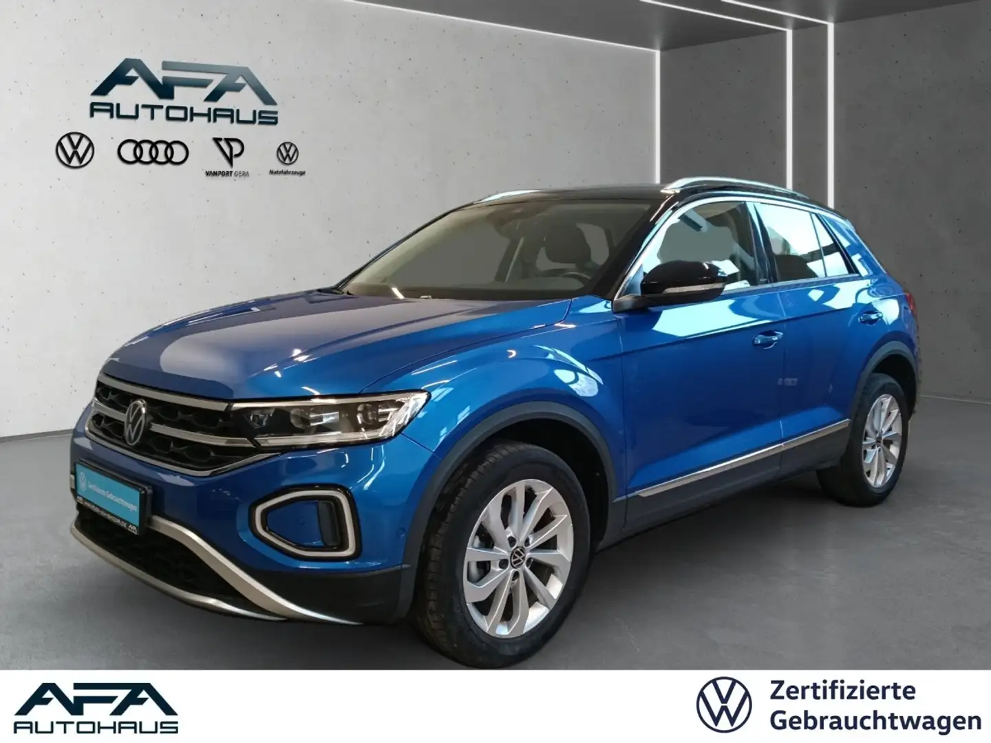 Volkswagen T-Roc 1.5 TSI Style DSG LED*ACC*DC*App-Connect Blauw - 1