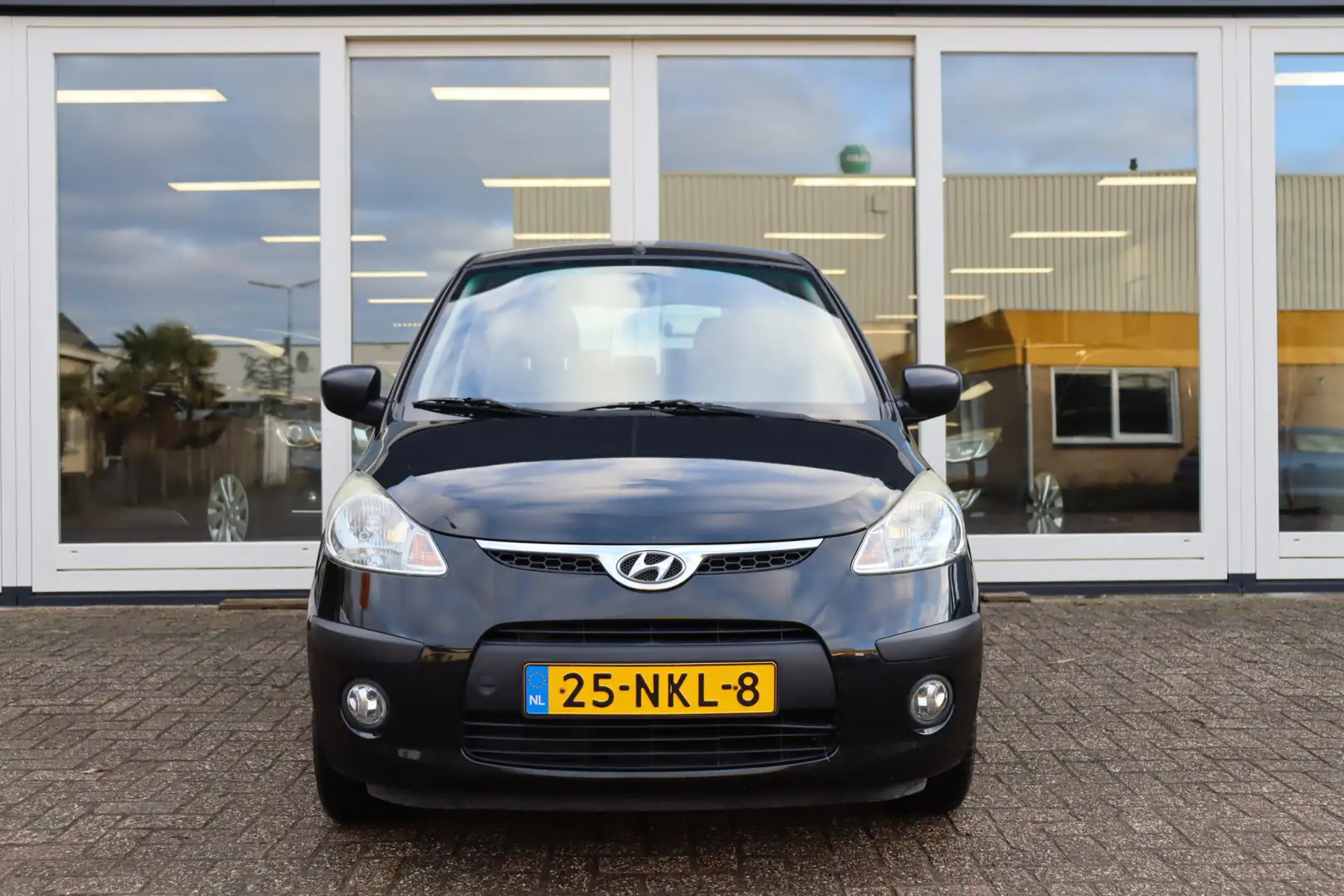 Hyundai i10 1.1 Active Cool, Automaat, Airco, Prijs Is Rijklaa Schwarz - 2