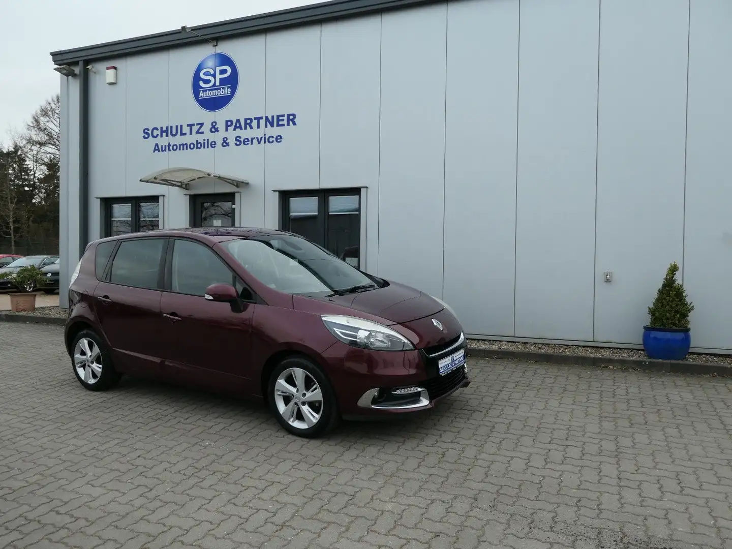Renault Scenic III Dynamique // 1.Hd., Sitzh., Temp. PDC Rot - 1