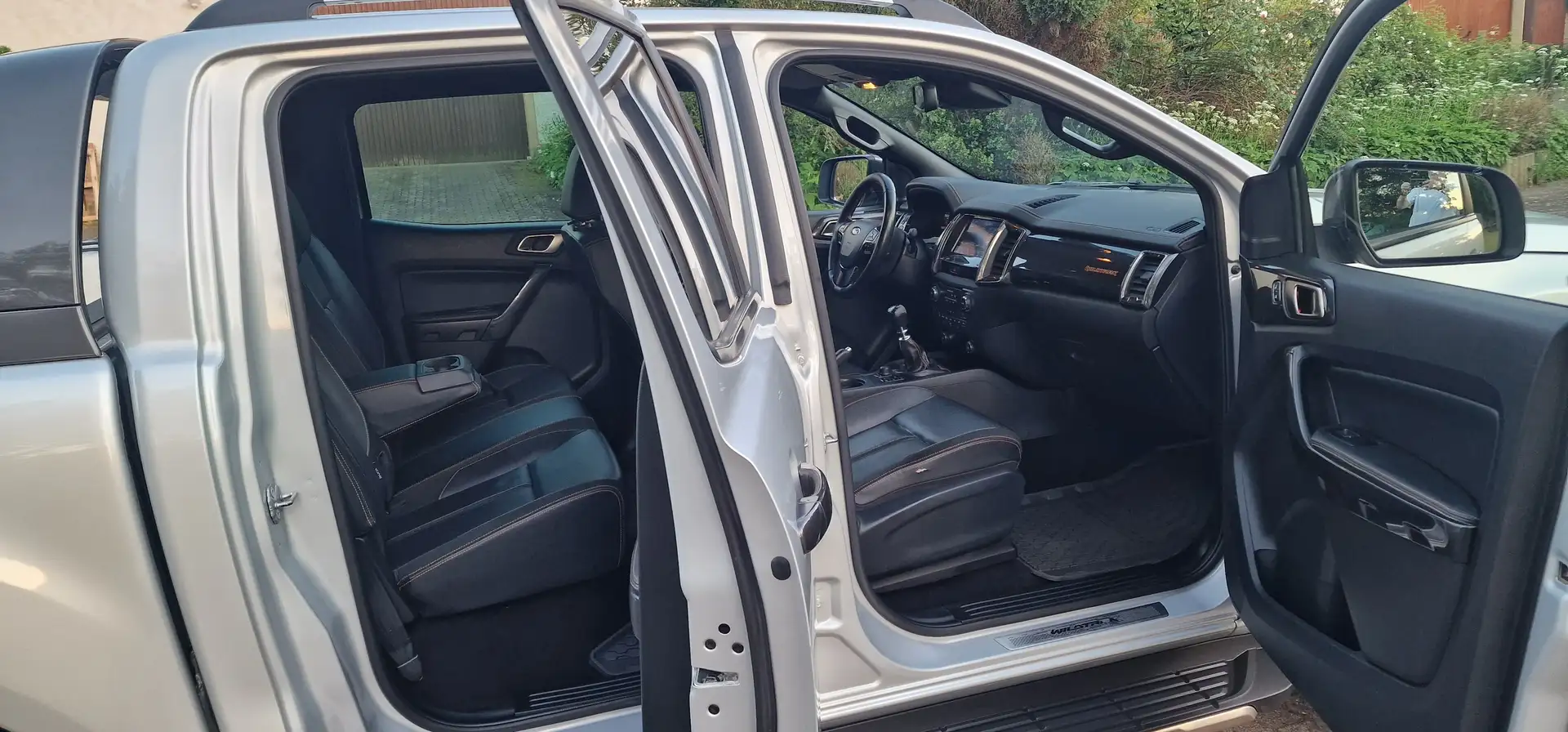 Ford Ranger 3.2 Wildtrak Doppelkabine 4x4 Plateado - 2