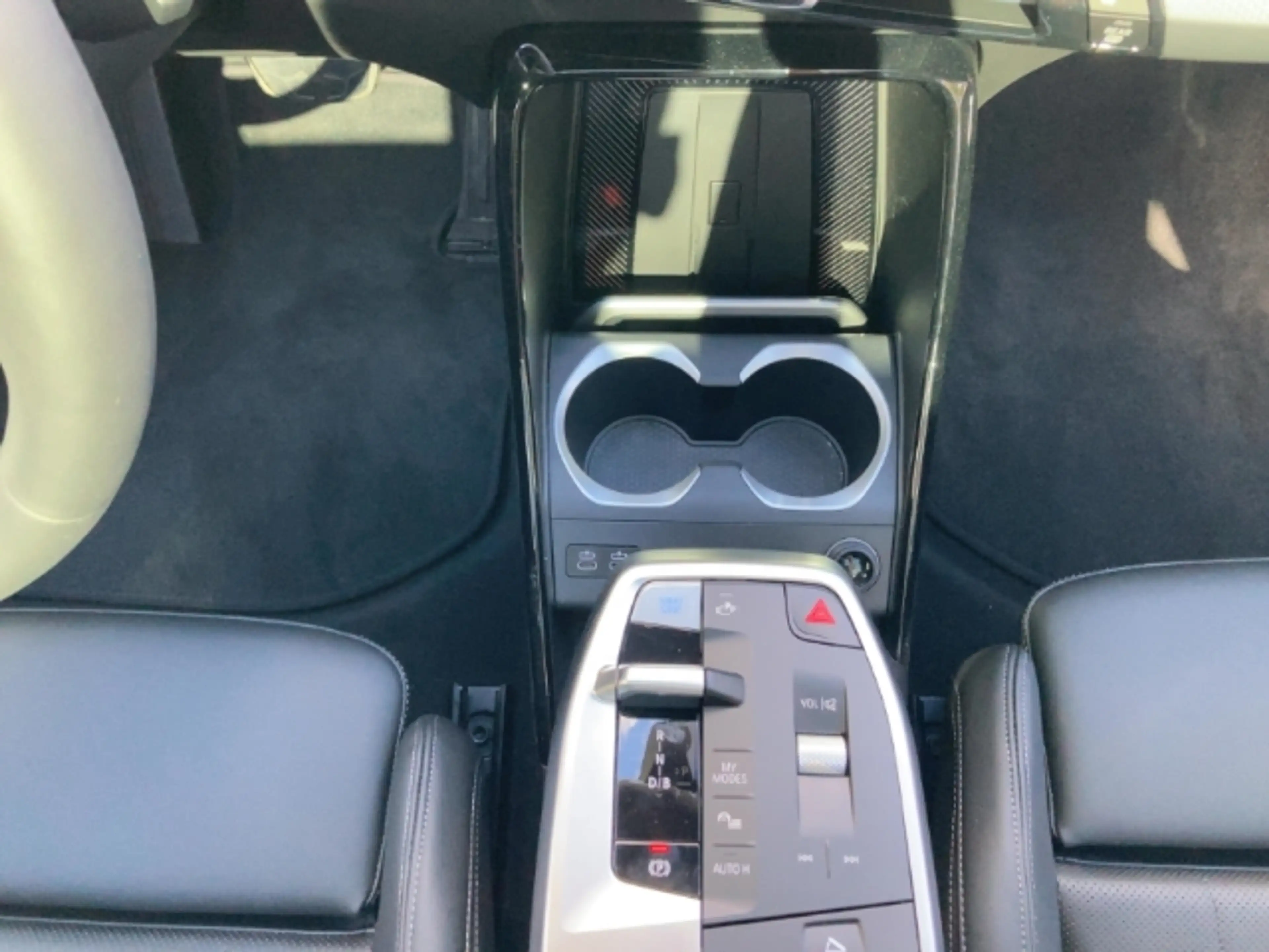 BMW X2 xDrive30 M-Sport-Pro Pano AHK 20'' Iconic adLED DA — photo 11