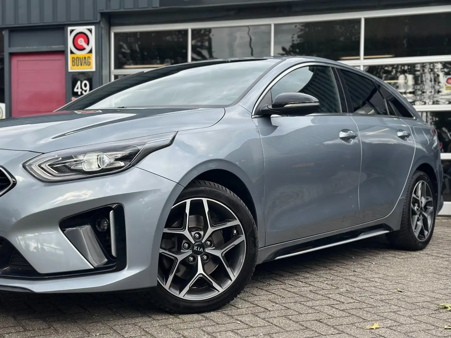 Kia ProCeed / pro_cee'd 1.0 T-GDI GT-PlusLine BTW Auto Grau - 2