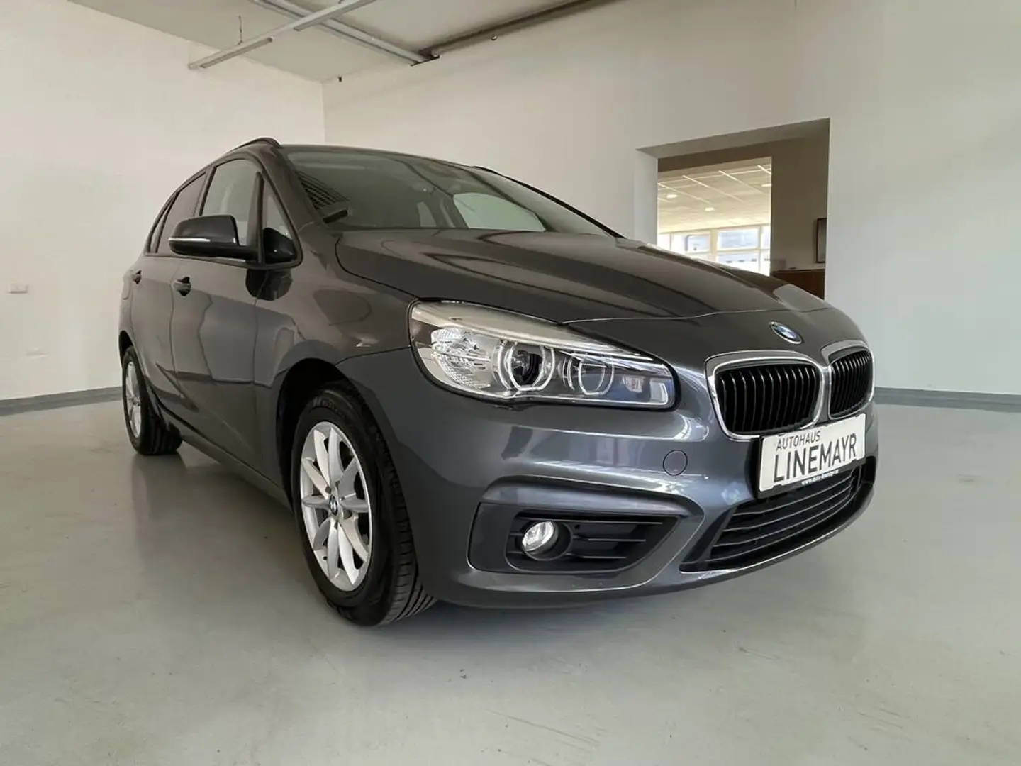 BMW 216 d Advantage Grau - 2