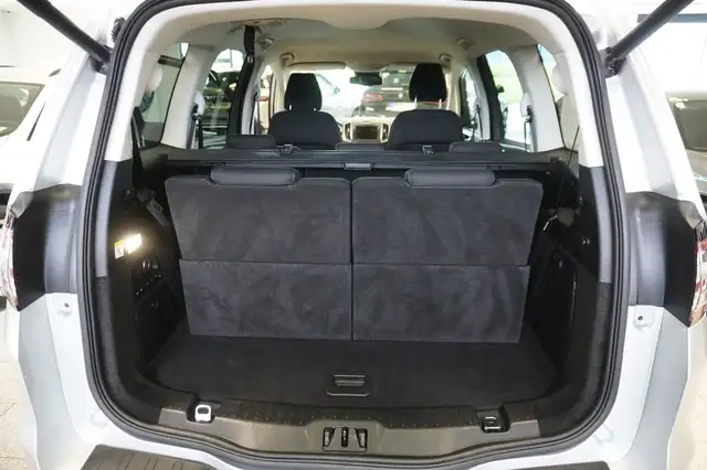 Ford Galaxy view 11