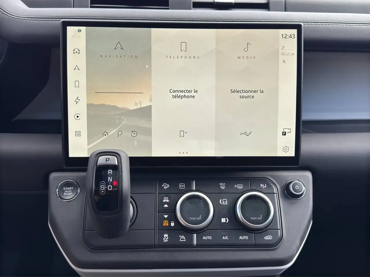 Land Rover Defender 110 PHEV 2.0 Turbo P300e S (221 kW) S *LUCHTVERING PANORAMADAK 360° CAMERA, миниатюра 25
