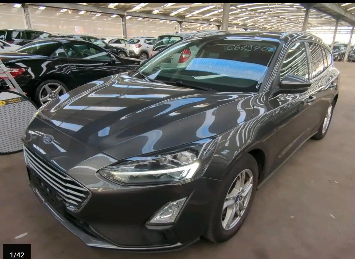 Ford Focus Turnier Aut/Kamera/LED/Sport S/Nav/10950 Gris - 1