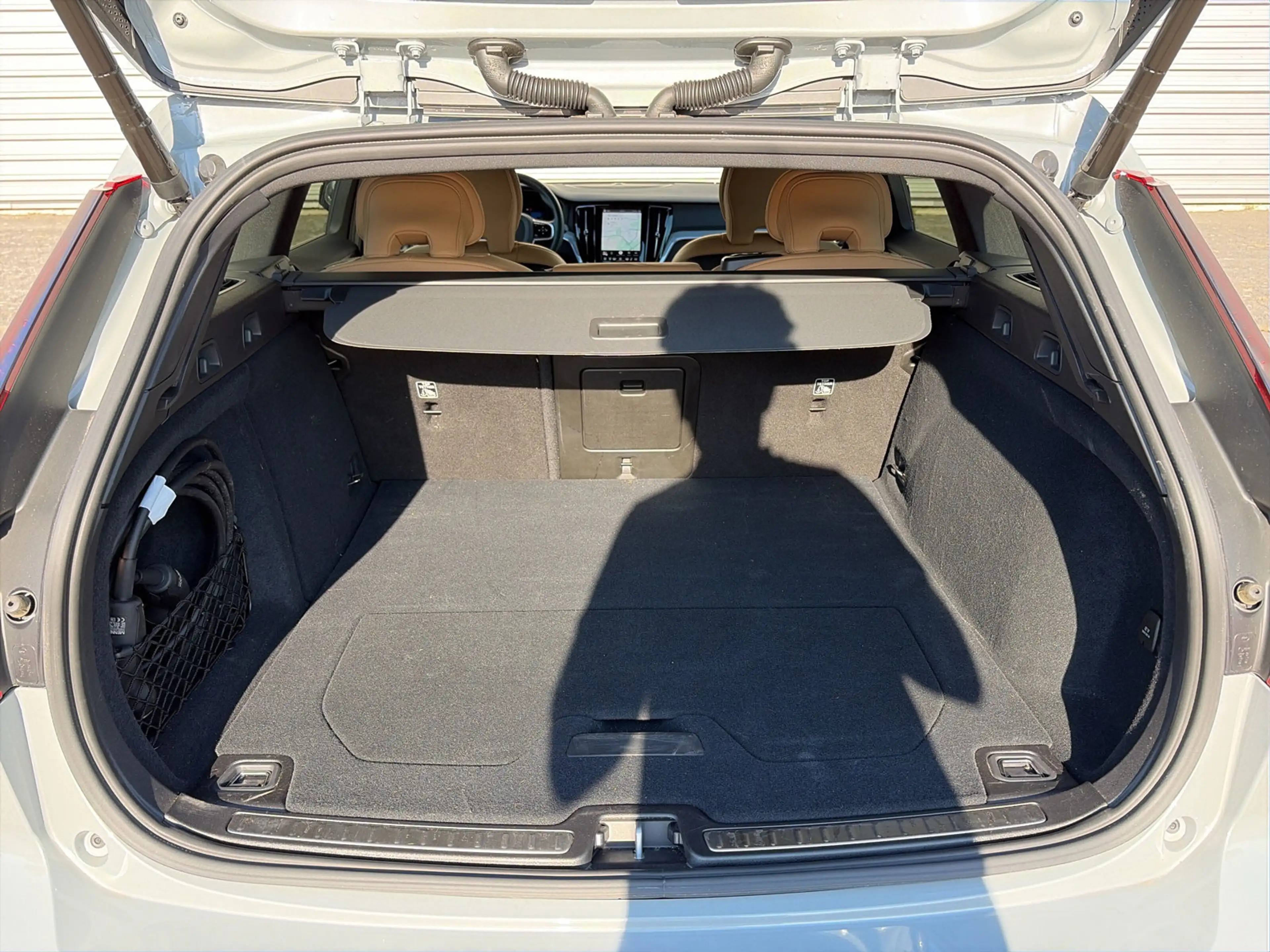 Volvo V60 T6 Plug-in hybrid AWD Plus Dark / Heico velgen / S — photo 7