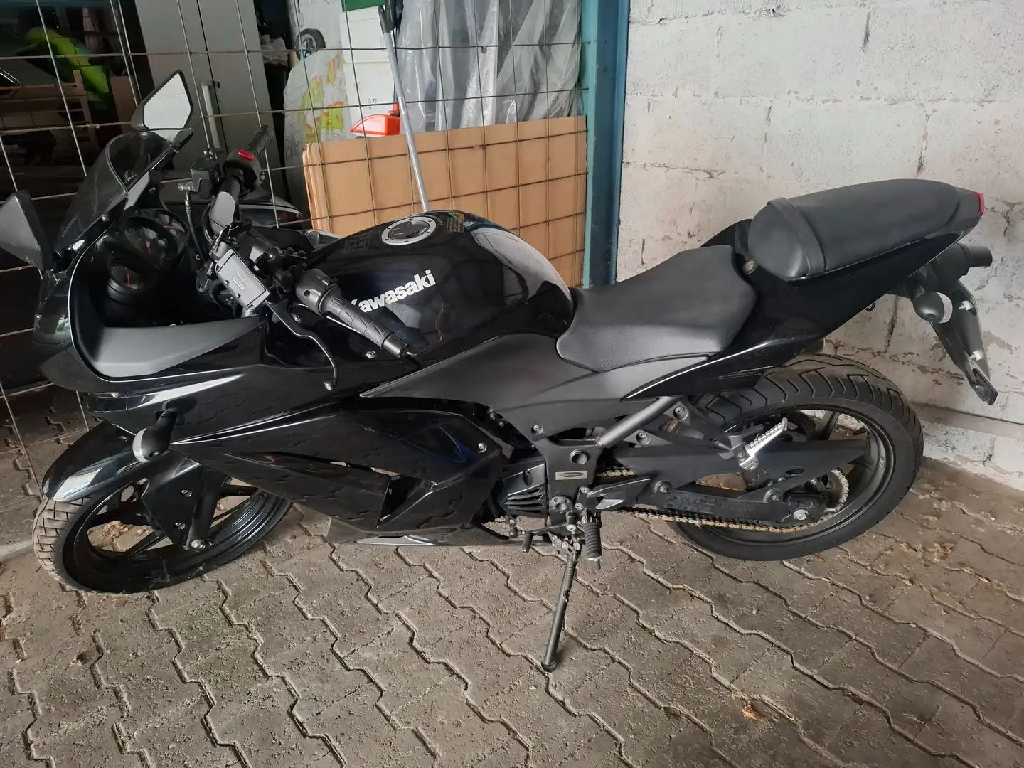 Kawasaki Ninja 250 R EX250K Czarny - 1