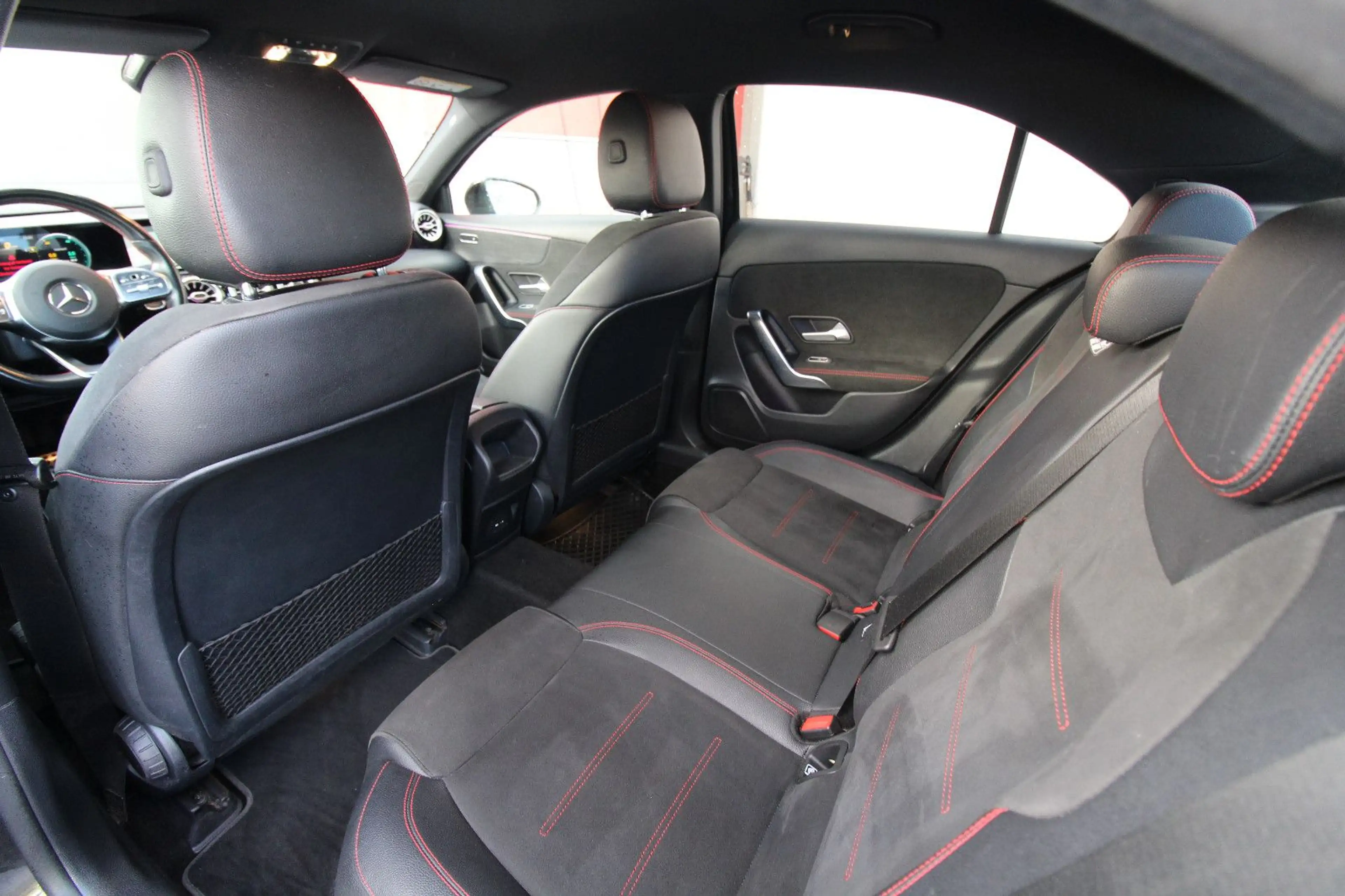 Mercedes-Benz A 250 e Limousine ~AMG~Standheizung~Kamera~AHK — photo 10