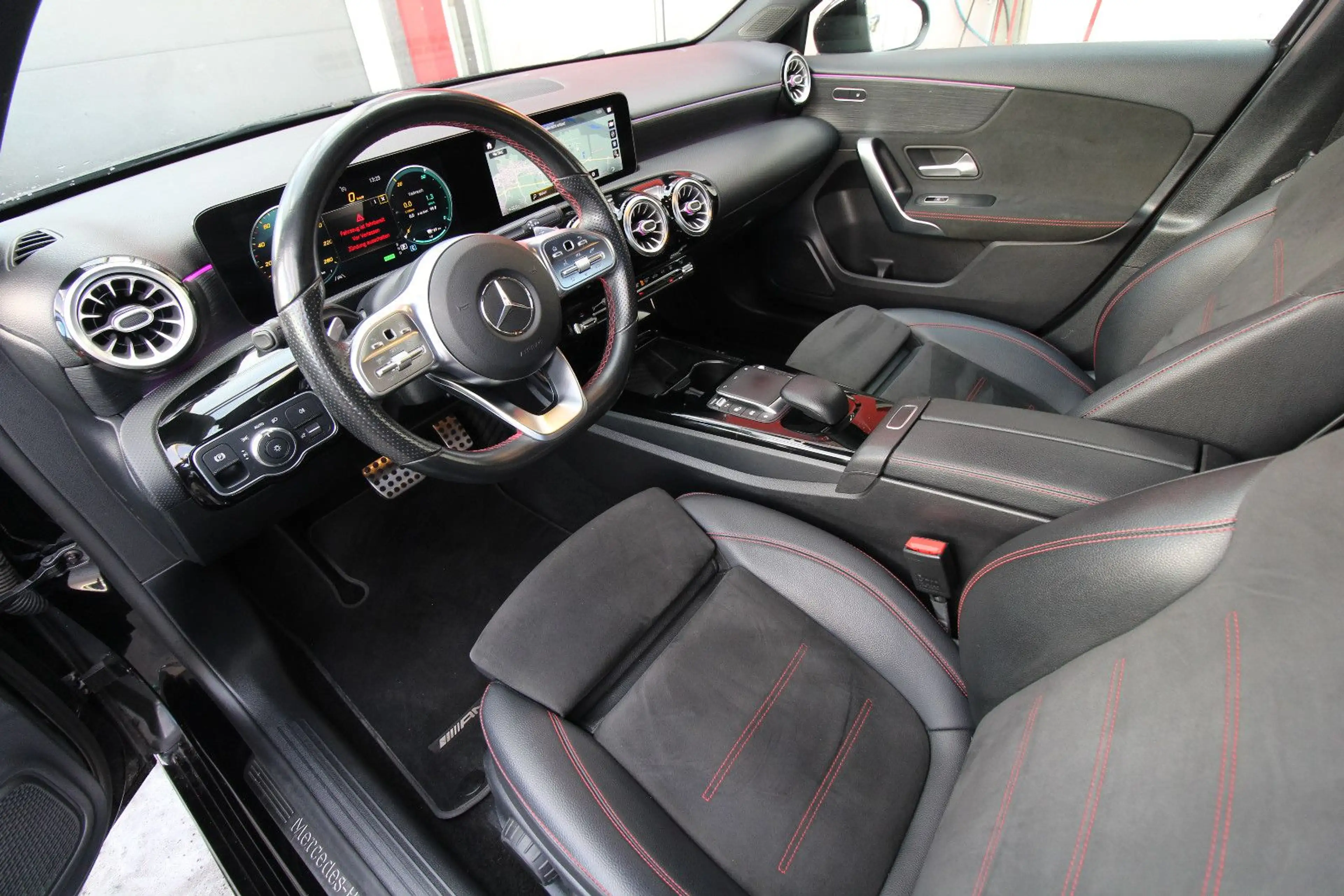 Mercedes-Benz A 250 e Limousine ~AMG~Standheizung~Kamera~AHK — photo 4