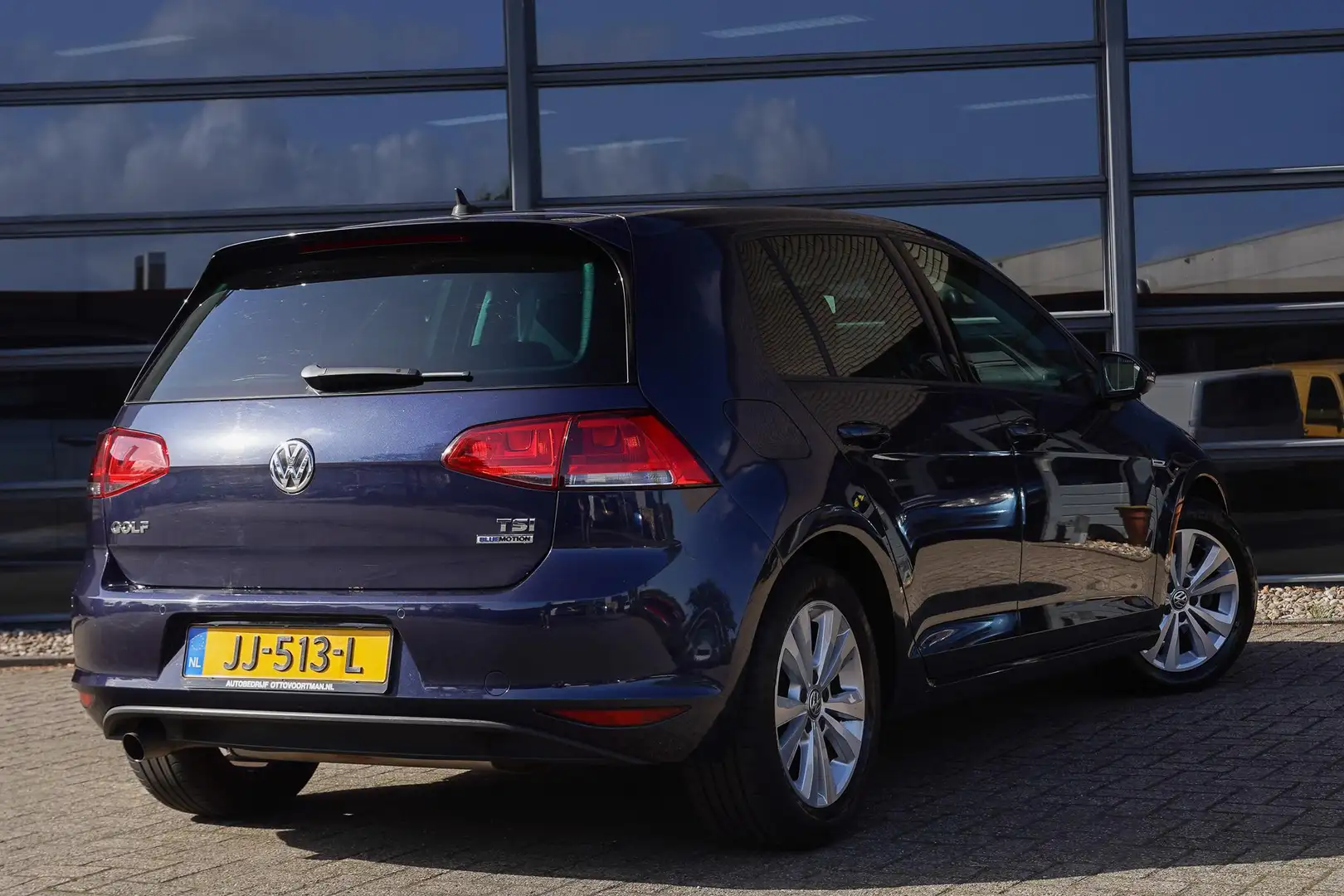 Volkswagen Golf 1.0 TSI Comfortline |Trekhaak|Sportstoelen|Zuinig Blauw - 2
