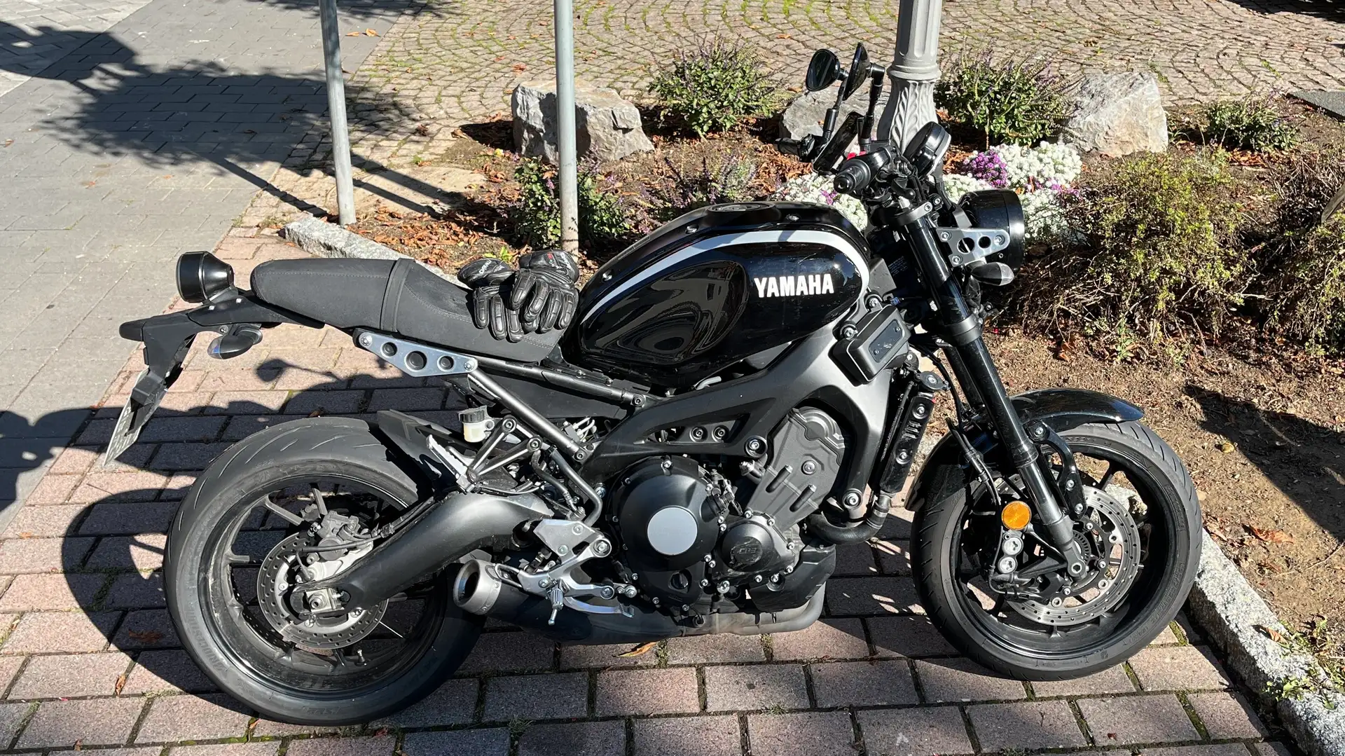 Yamaha XSR 900 Negru - 1