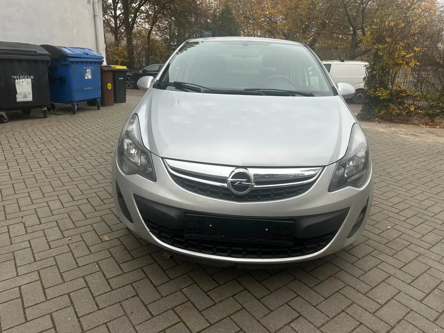 Opel Corsa Energy / Tüv neu / klima / Service neu / Euro 5 Grau - 2