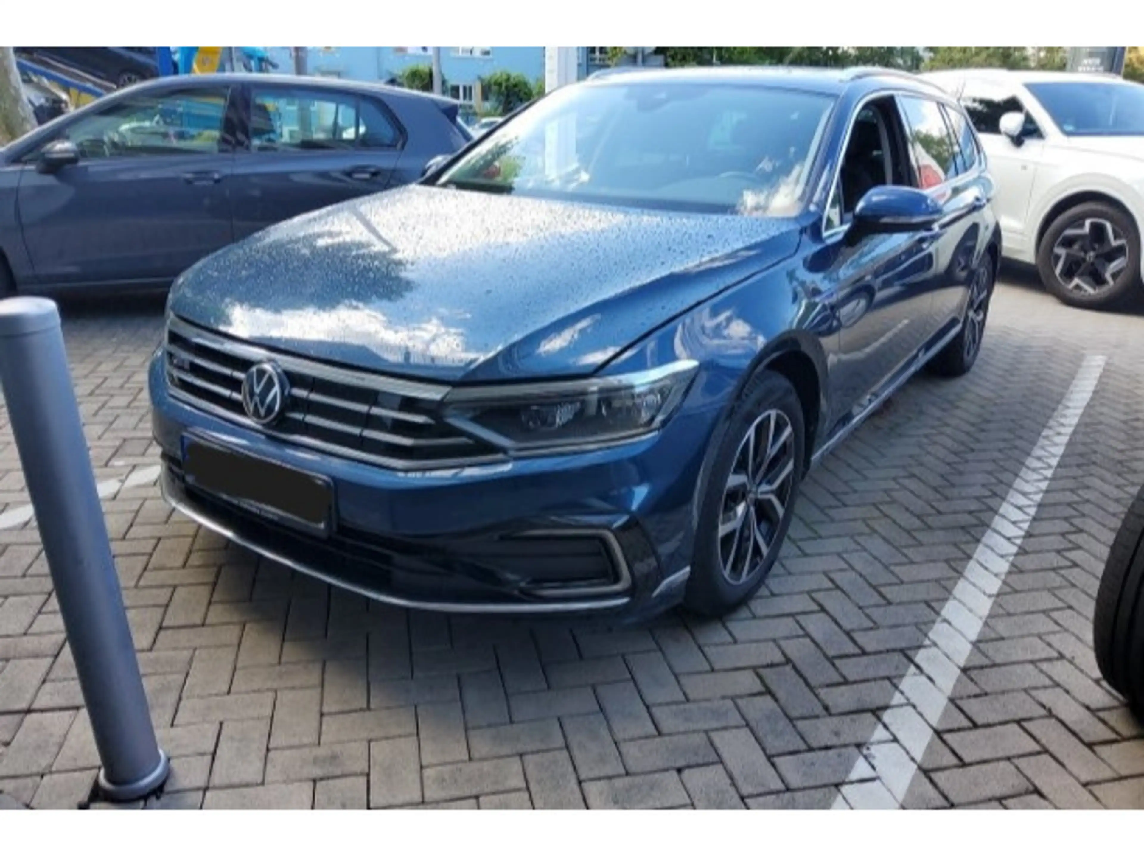 Volkswagen Passat Variant 1.4 TSI DSG Hybrid GTE Navi AHK I — photo 2