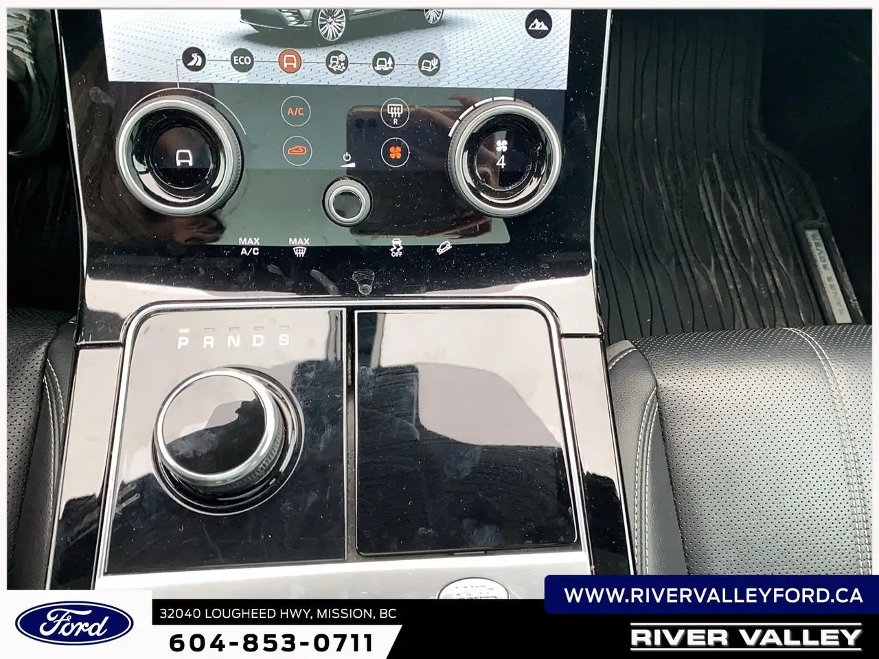 Land Rover Range Rover Velar снимка Land Rover Range Rover Velar
