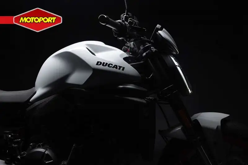 Ducati MONSTER + - foto 2