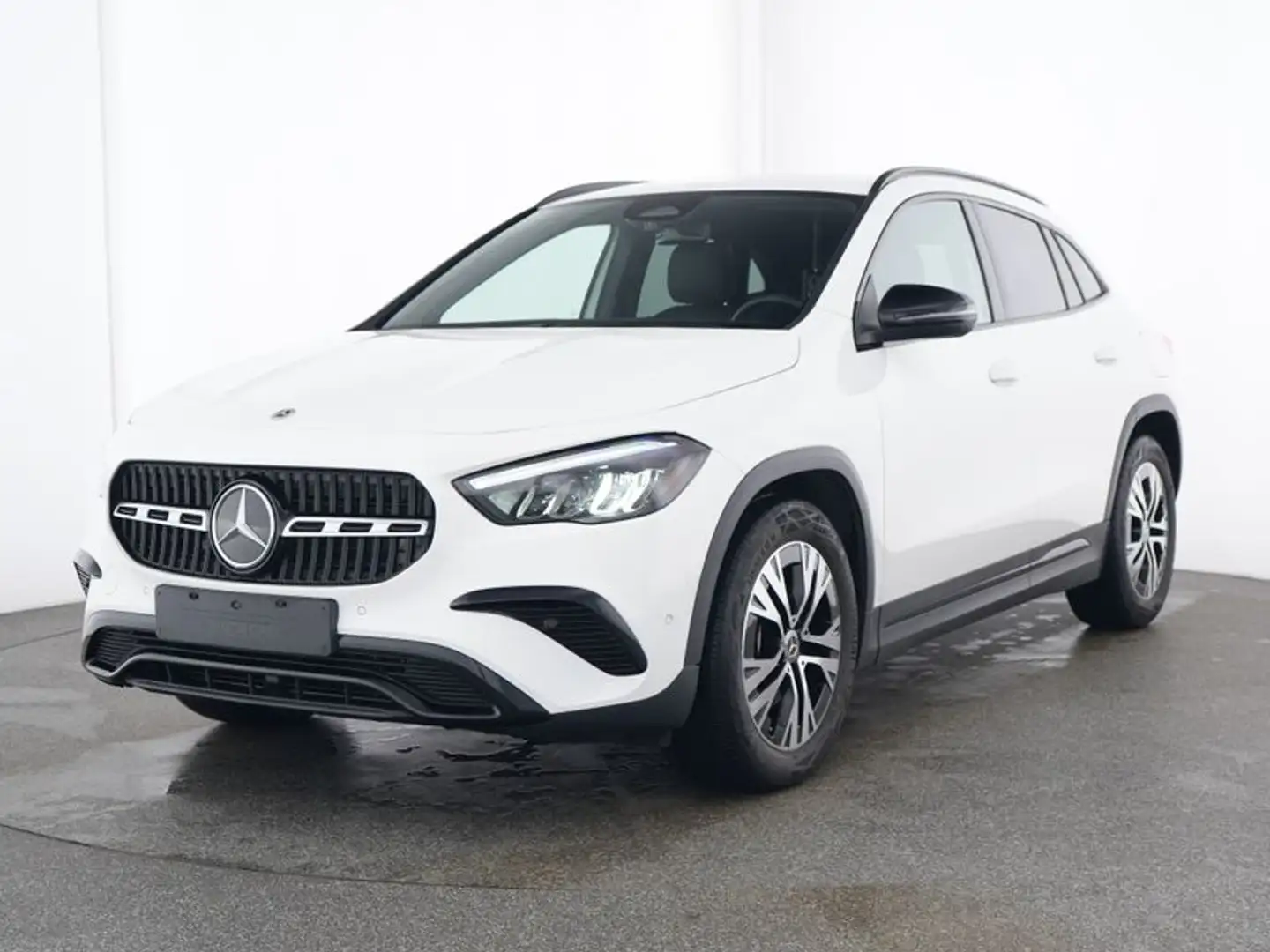 Mercedes-Benz GLA 180 Progressive Line Advanced, Night Paket Weiß - 1