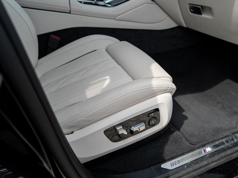 BMW X6 xDrive40d M-SportPRO 22 SKY Luft StHzg Massag — photo 13