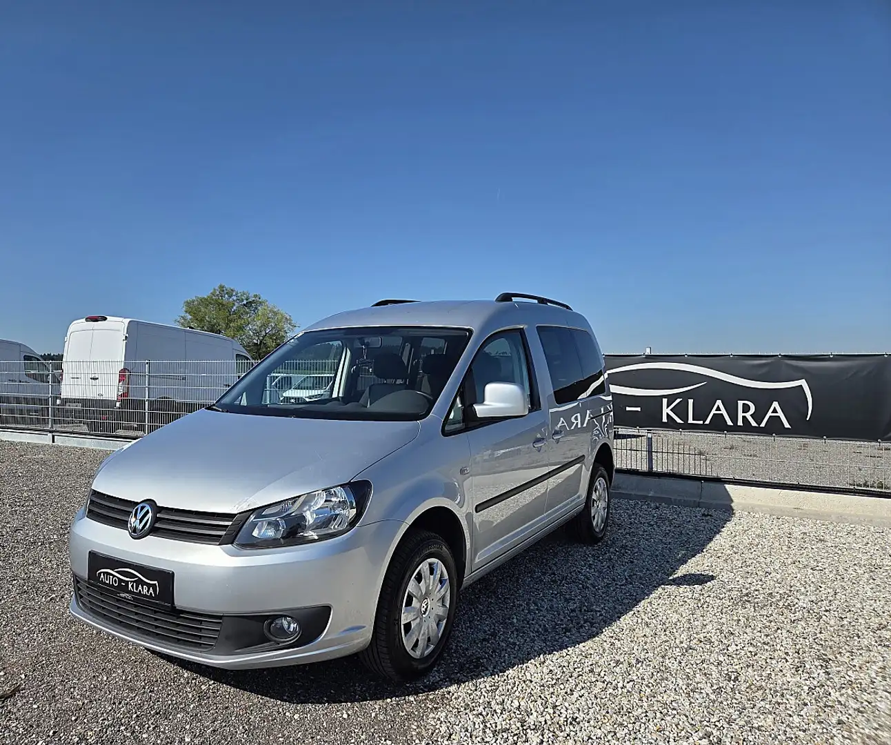 Volkswagen Caddy 2,0 TDI DPF 4MOTION *1.HAND* Sitzheizung * Silber - 1