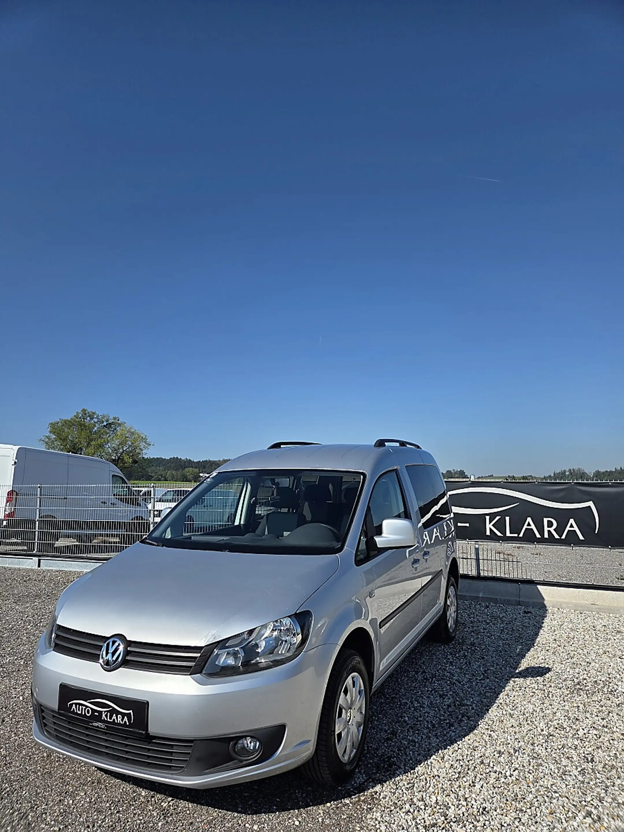 Volkswagen Caddy 2,0 TDI DPF 4MOTION *1.HAND* Sitzheizung * — photo 2