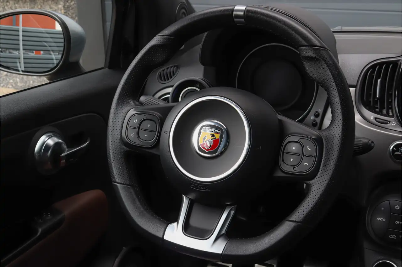Abarth 595C 2022 — фото 16
