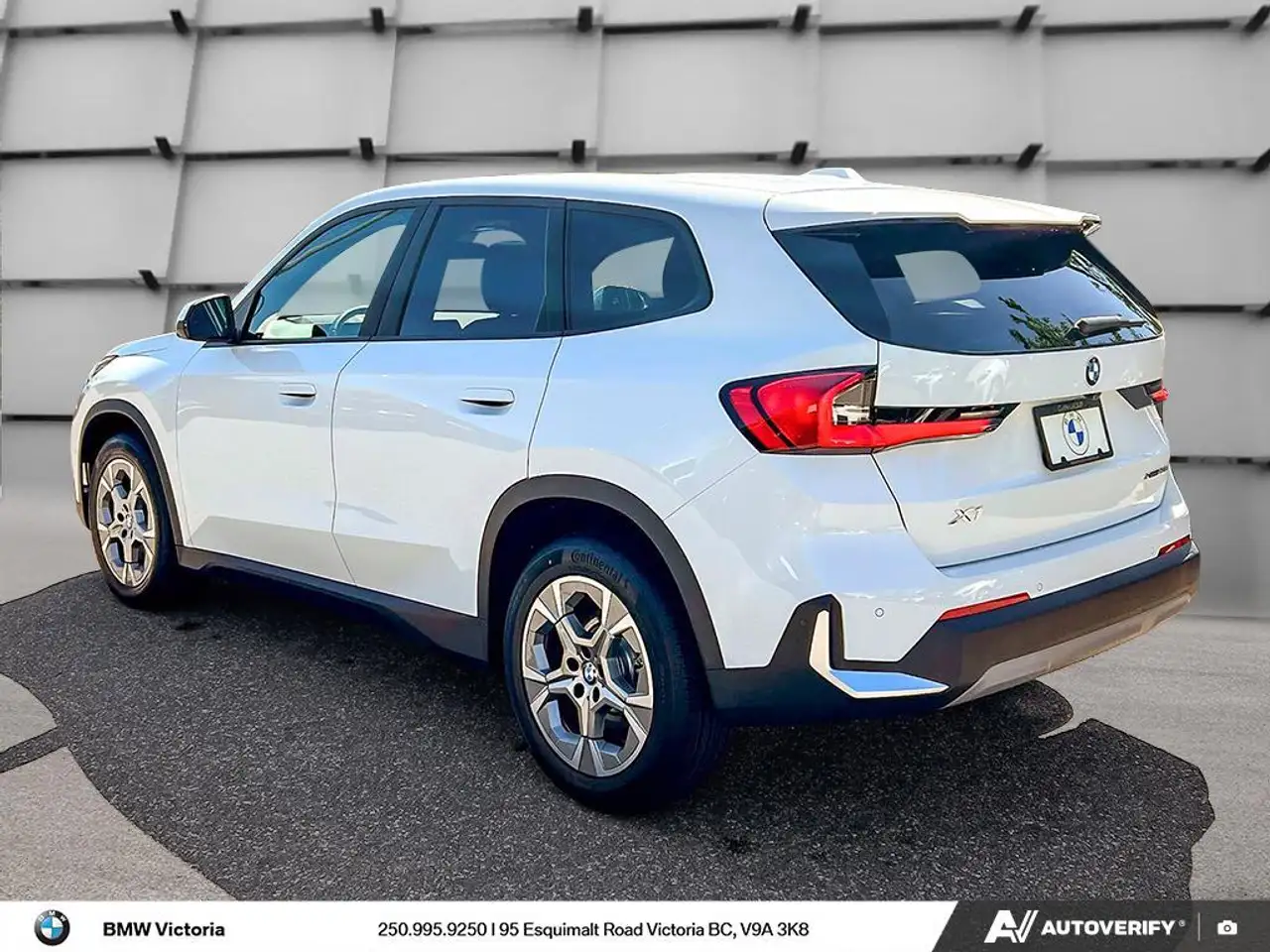 BMW X1 photo BMW X1