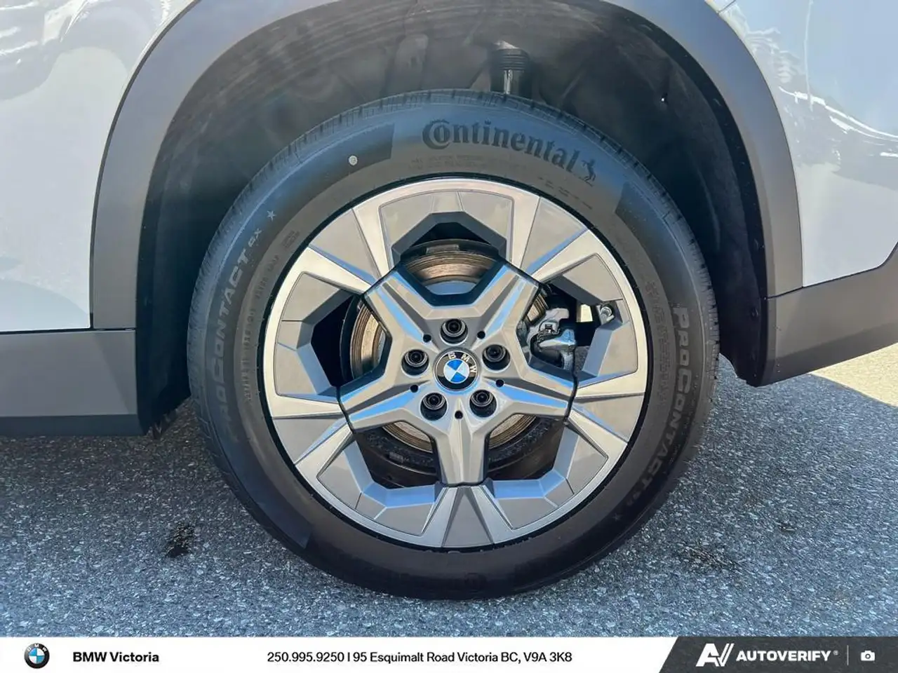 BMW X1 photo BMW X1