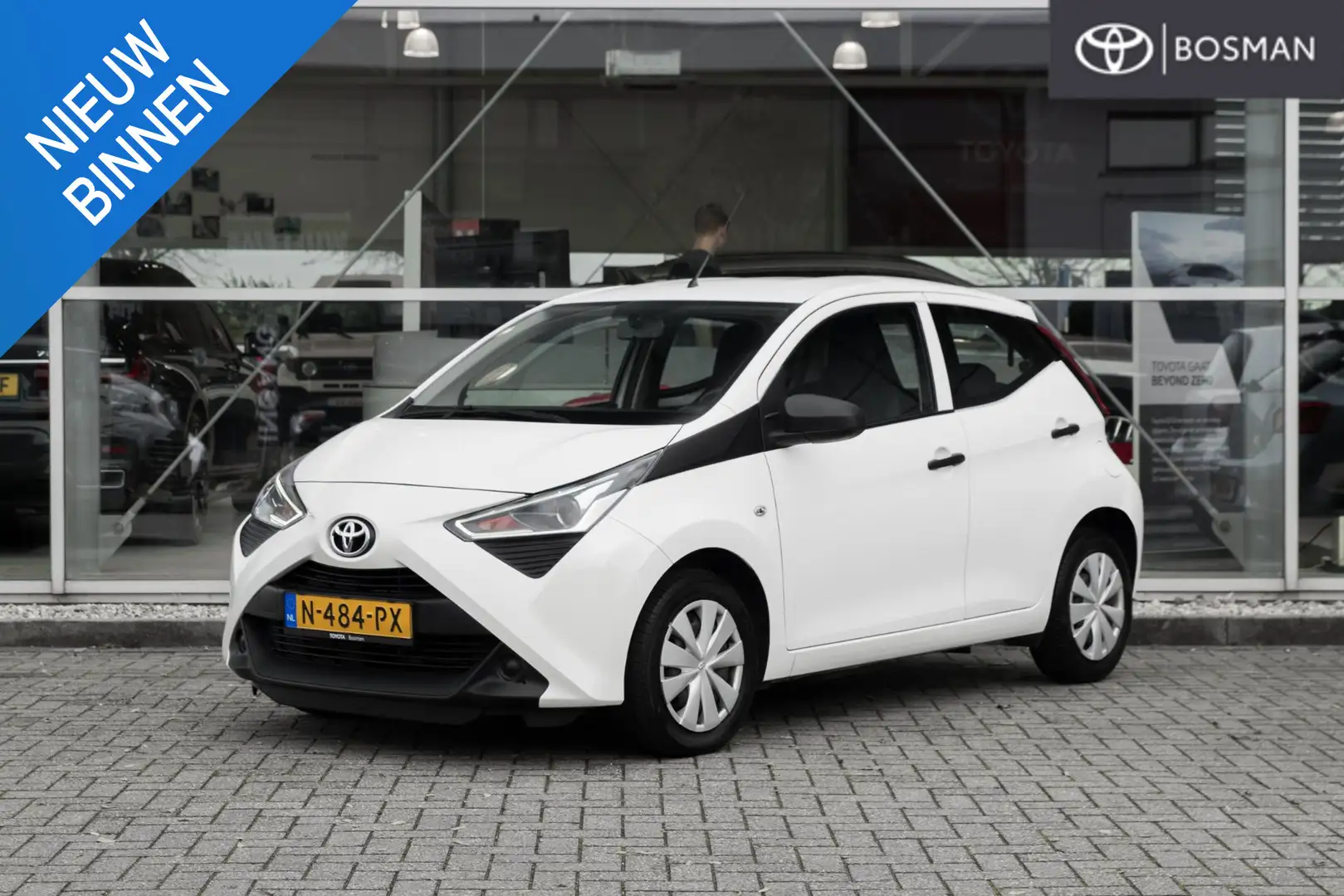 Toyota Aygo 1.0 VVT-i x-fun Blanc - 1