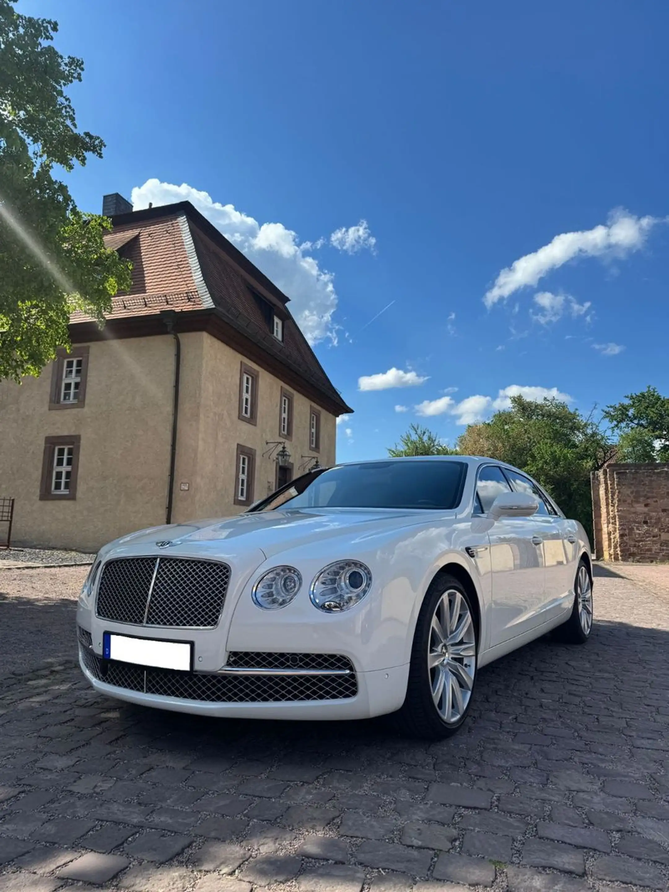 Bentley Flying Spur 6.0 W12 Speed Mulliner Massage TV