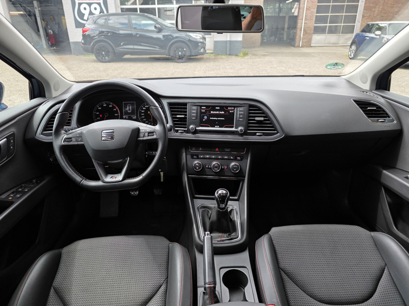 SEAT Leon ST 1.4 TSI FR Business / DCC / CRUISE / CLIMA — photo 13