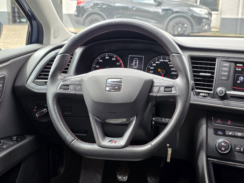 SEAT Leon ST 1.4 TSI FR Business / DCC / CRUISE / CLIMA — photo 16