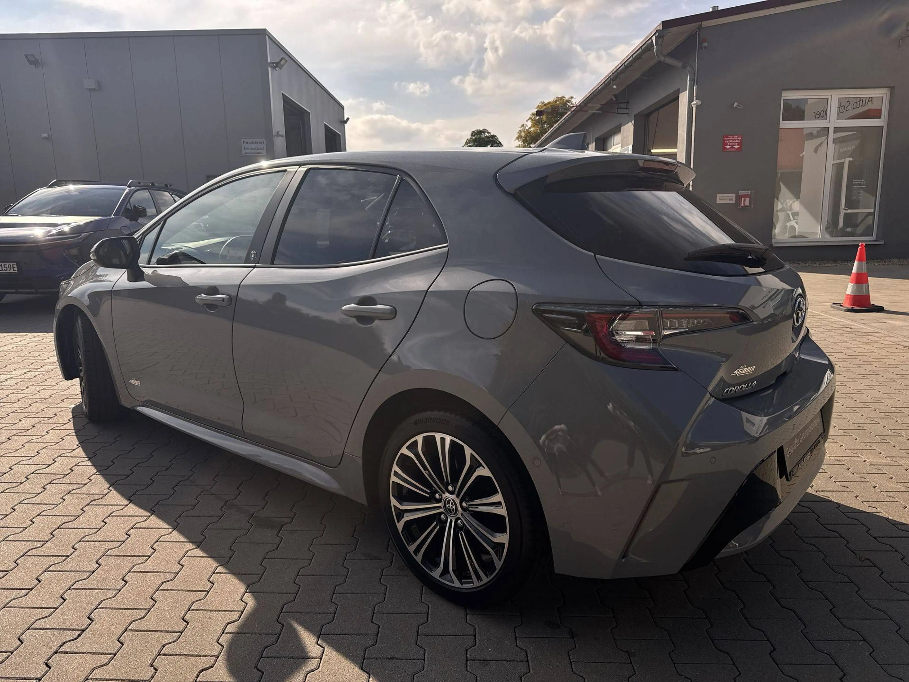 Toyota Corolla Hybrid Team-D — photo 2