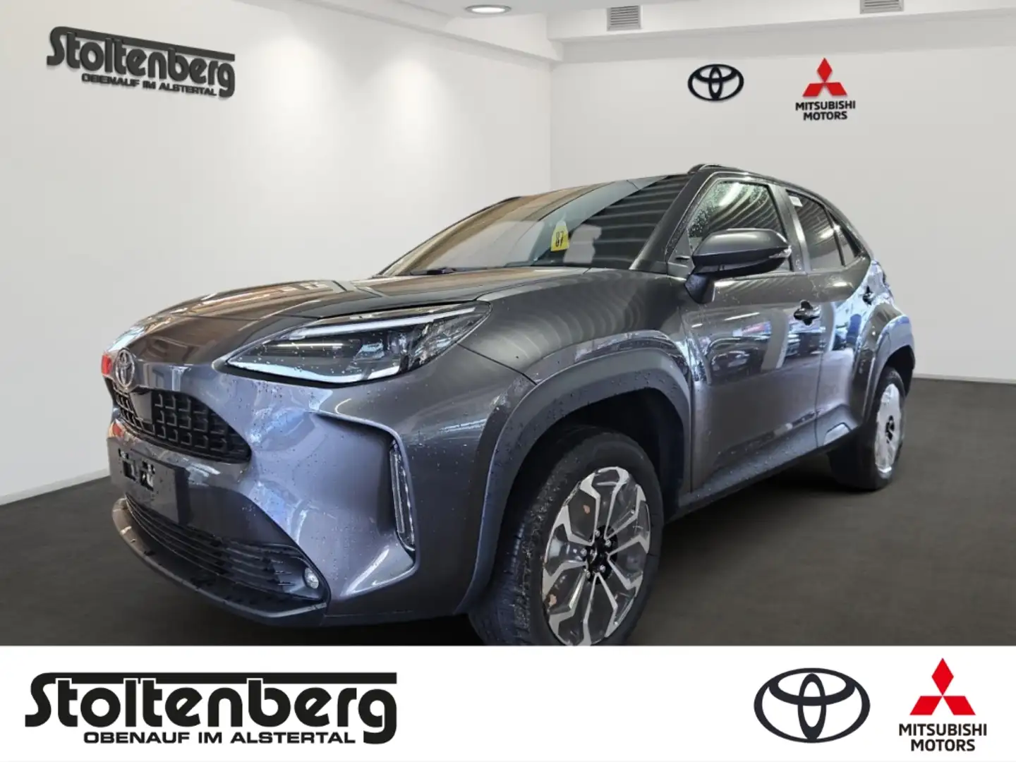 Toyota Yaris Cross 1.5 VVT-iE Hybrid FWD Teamplayer Grey - 1