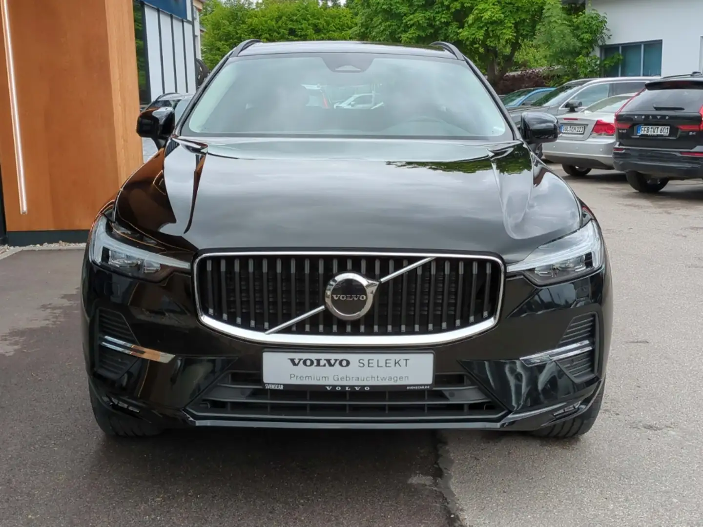 Volvo XC60 Momentum Pro AWD B5 Diesel EU6d digitales Cockpit Noir - 2