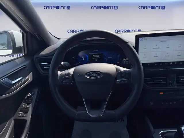 Ford Focus view 12
