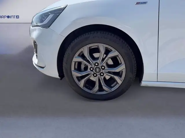 Ford Focus view 14