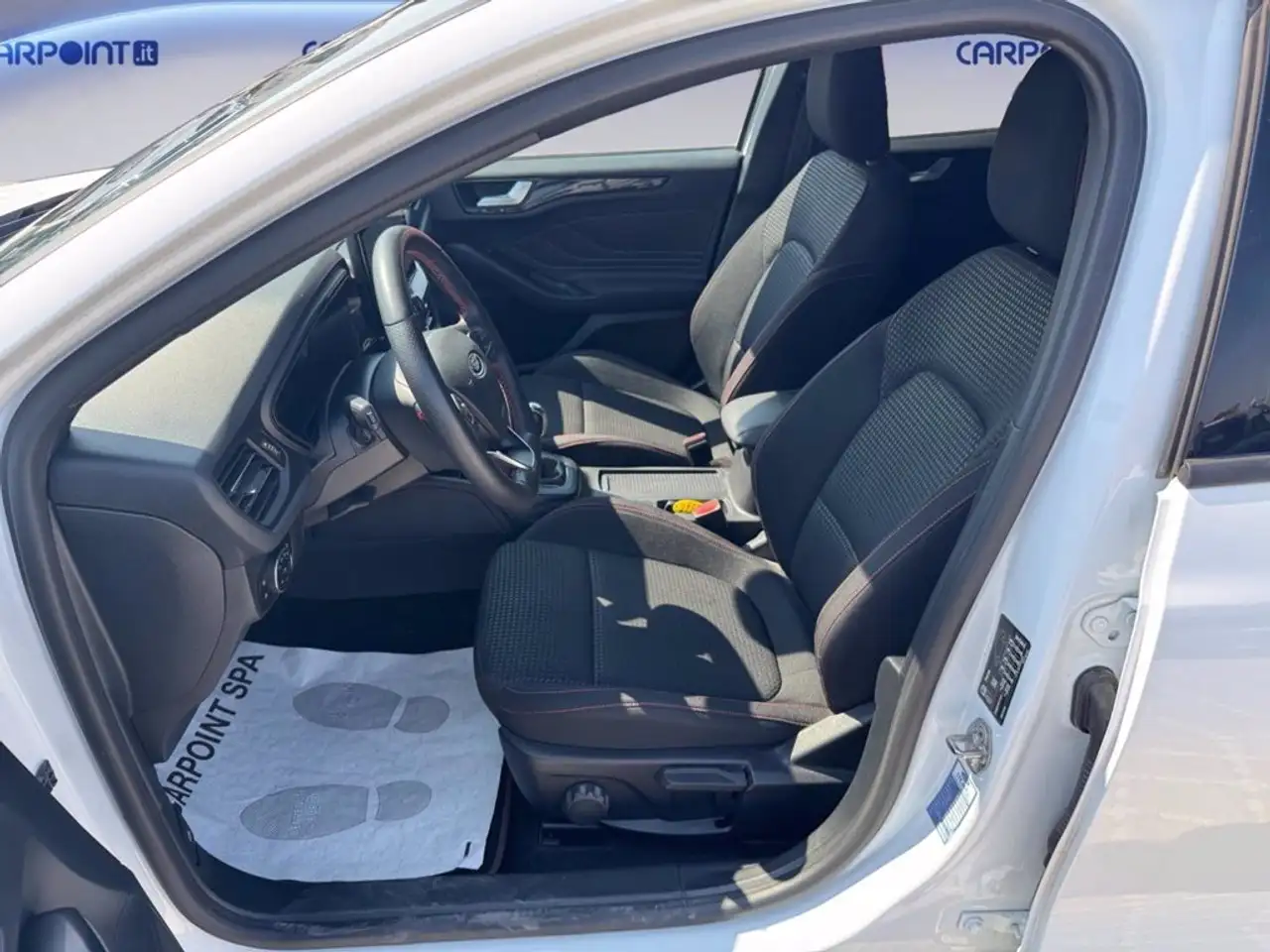 Ford Focus 1.0t ecoboost h st-line x 125cv, миниатюра 9