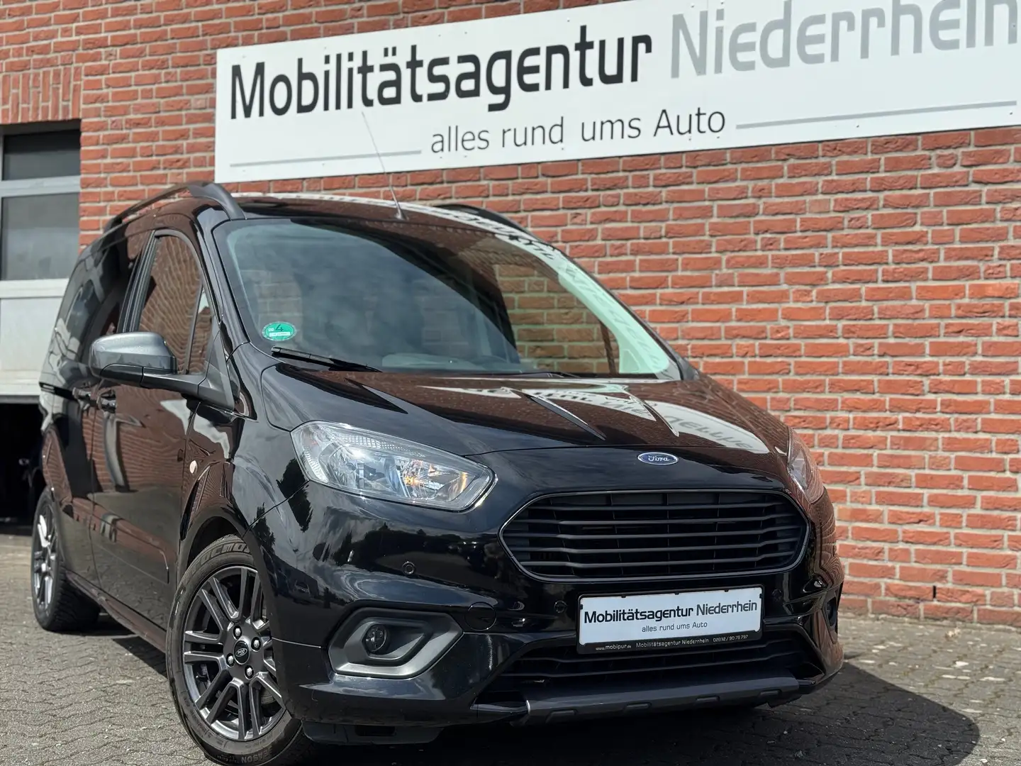 Ford Tourneo Courier Tourneo Courier Diesel 1.5 TDCi Sport Navi*PDC*SHZ Schwarz - 1