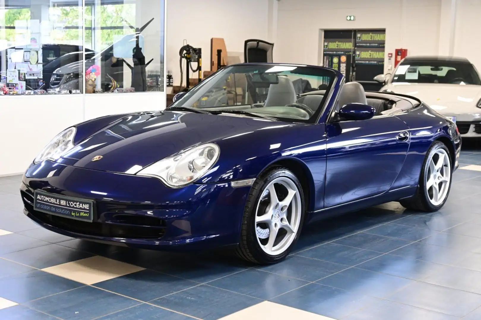 Porsche 911 CARRERA CABRIOLET 996 3.6i Tiptronic S Bleu - 2