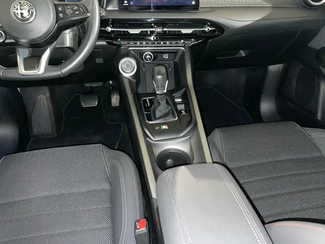 Alfa Romeo Tonale view 10