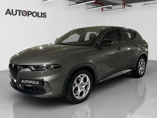 Alfa Romeo Tonale main image