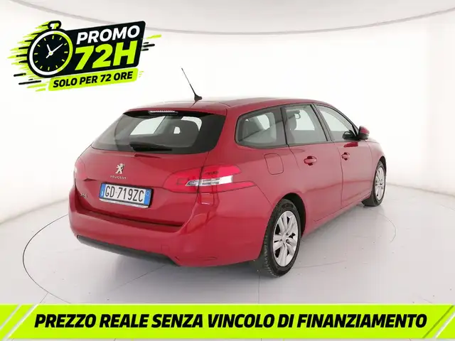 Peugeot 308 view 2