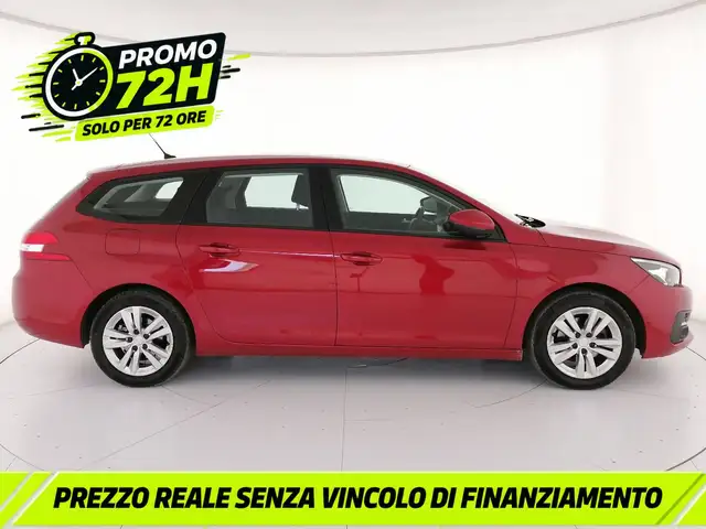 Peugeot 308 view 3