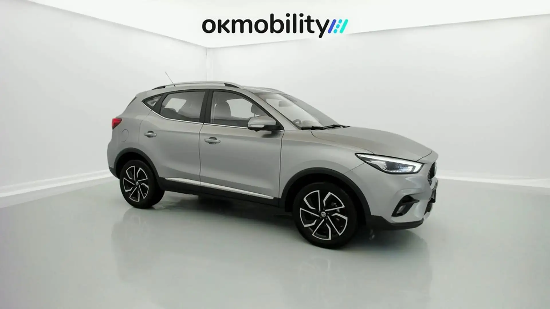 MG ZS 1.0T Luxury Auto Plateado - 2