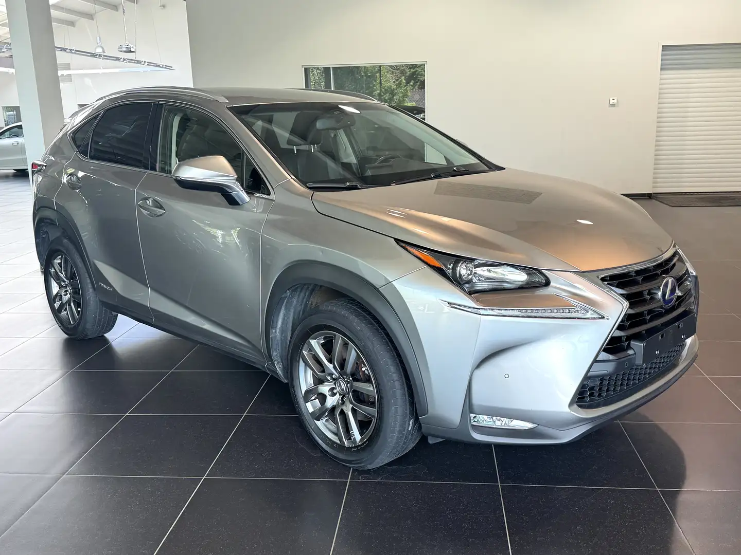 Lexus NX 300h 2.5i AWD Camera, Pdc, Led, Only 117.000km! - 2
