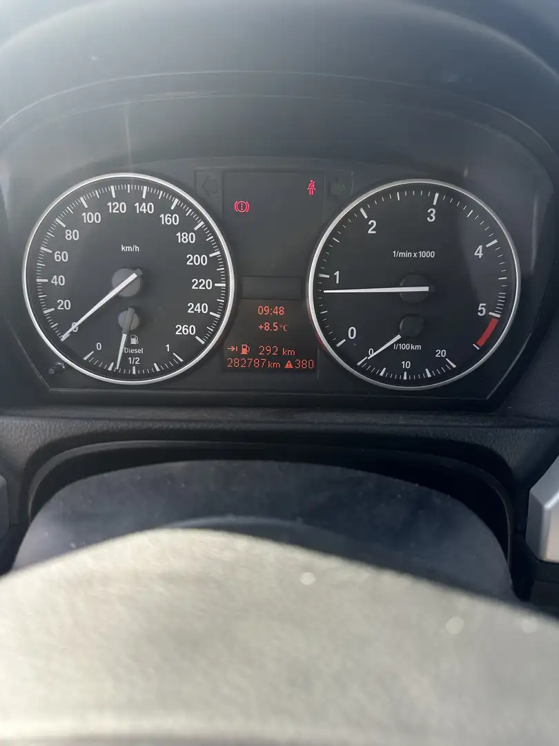 BMW 318 318d Limousine Fleet E90 - 1