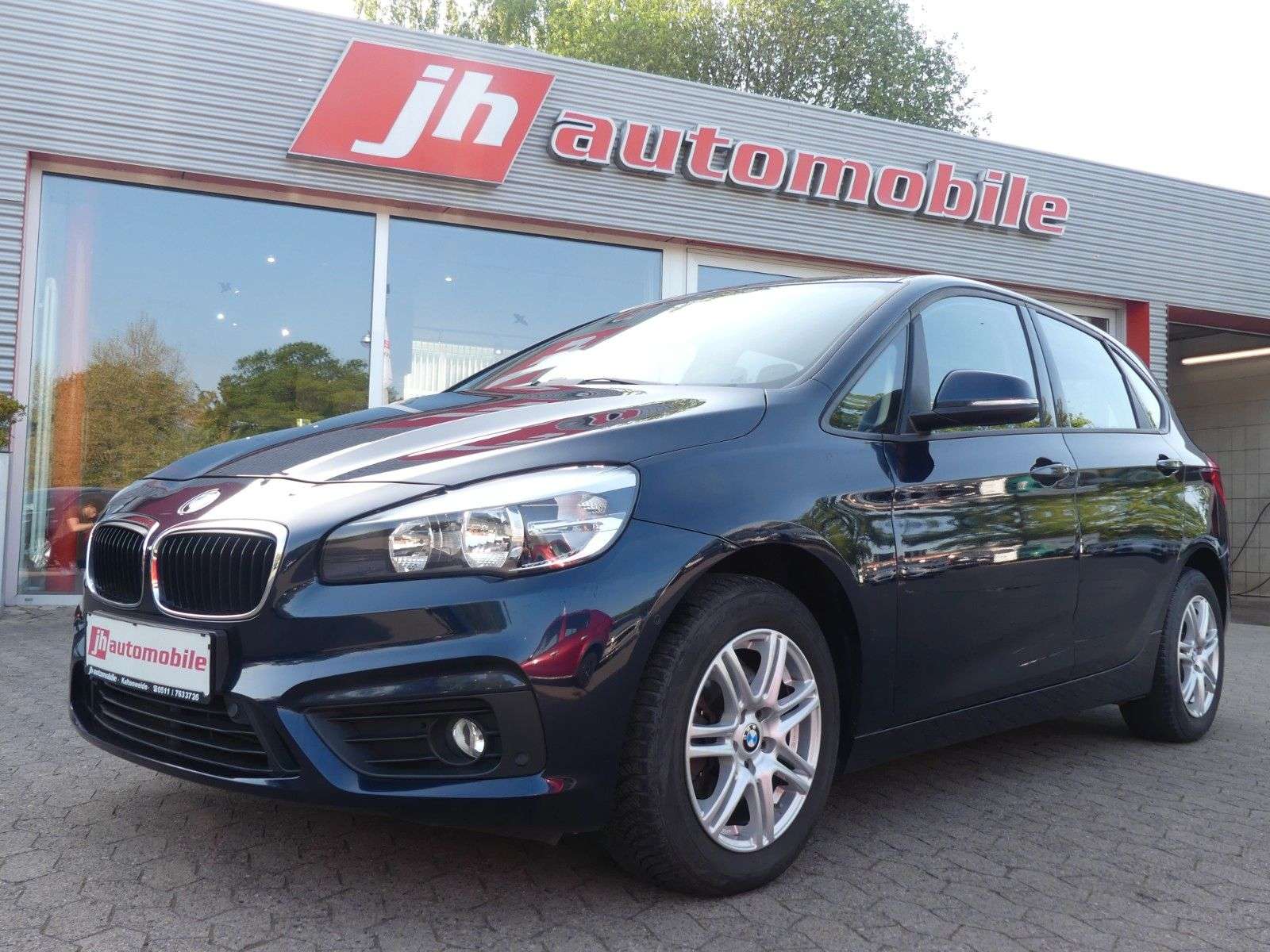 BMW 218