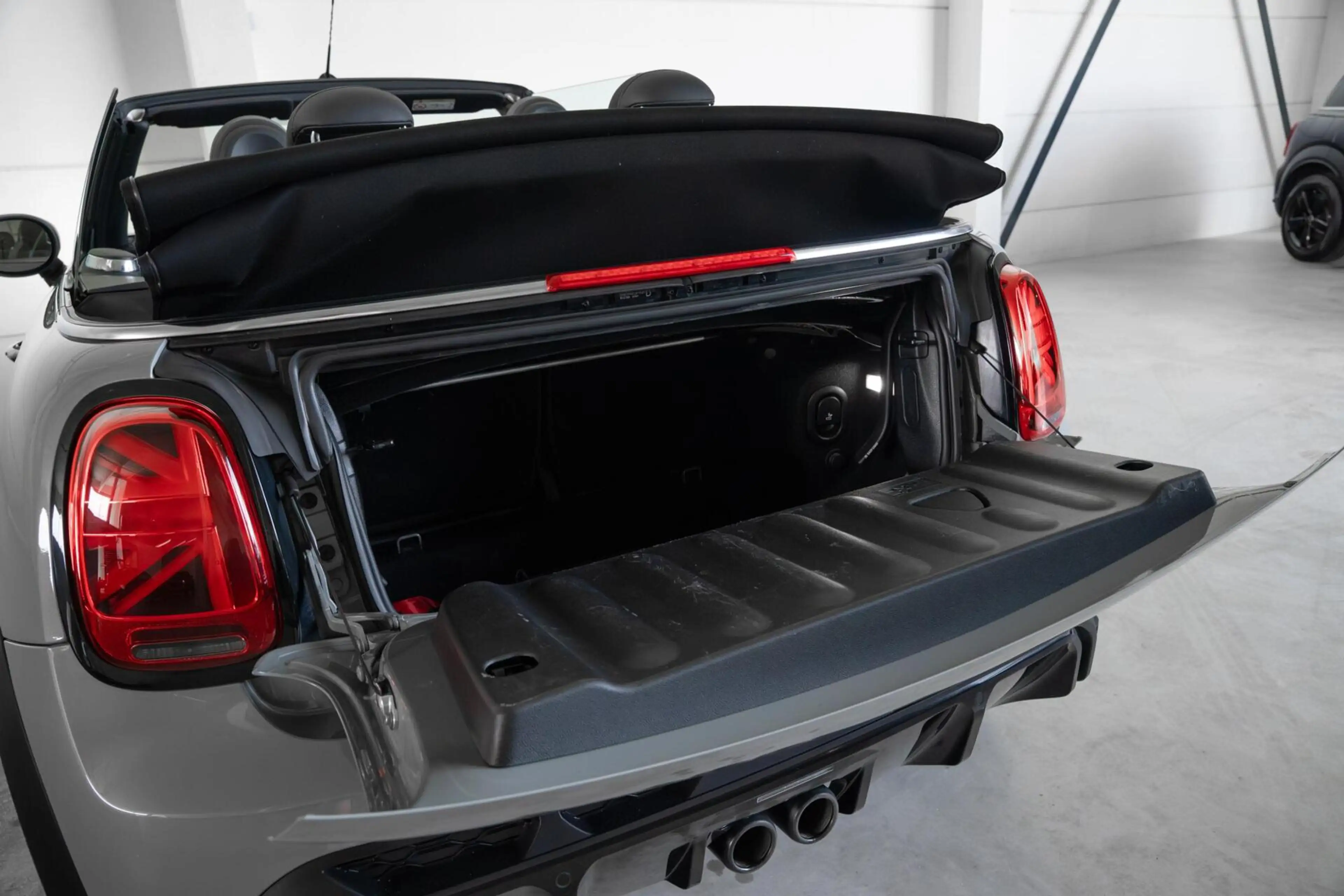MINI Cooper S Cabrio 2.0 John Cooper Works / Headup / Harman Kardon / C — photo 39